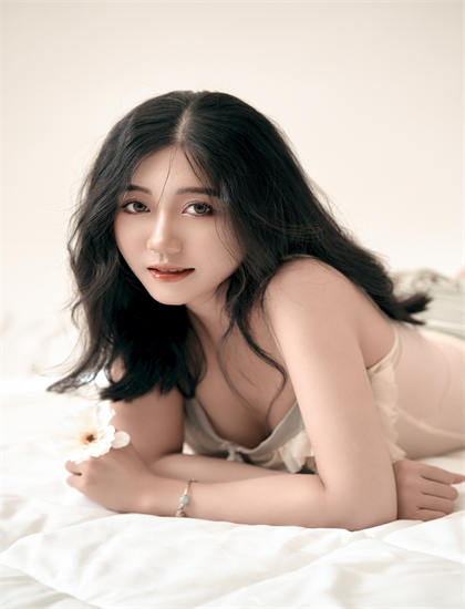 秋葵视频女人的美容院_唱假声的男人_民国奇探在线观看西瓜