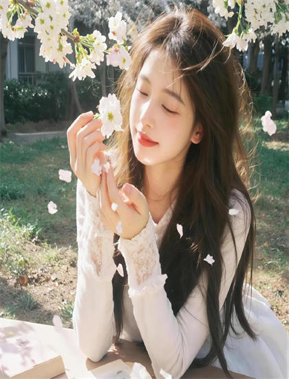 大学女老师另类解读古诗词BE美学_通天塔在线观看_神之晚餐全集在线观看